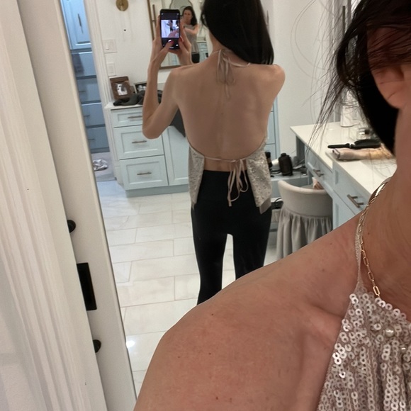 Stunning BCBG pale pink sequin party top - Picture 3 of 10